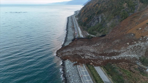 Karadeniz Sahil Yolu Artvin Arhavi-Rize Fındıklı Mevkiinde Geçici Olarak Ulaşıma Kapanmıştır